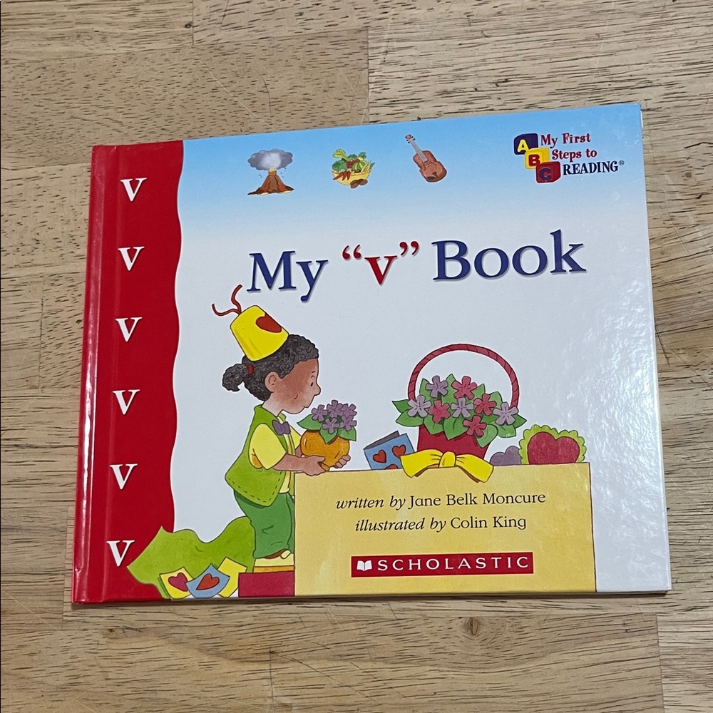 Scholastic My "V" Book - My First Steps to Reading